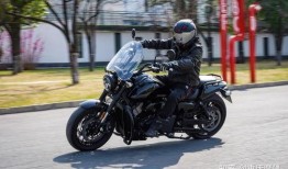 国产机车最新爆料,揭秘最新爆料，性能与颜值双升级